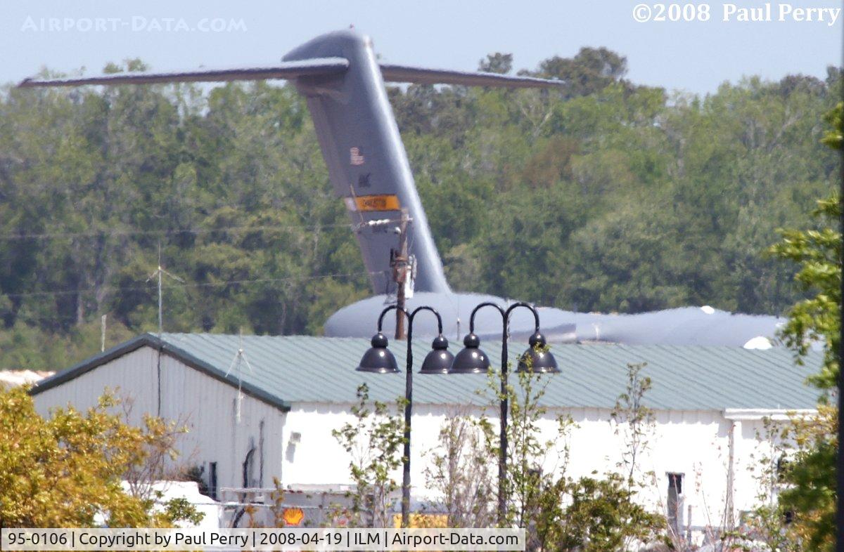 95-0106, 1995 McDonnell Douglas C-17A Globemaster III C/N P-31, The tallest tail there