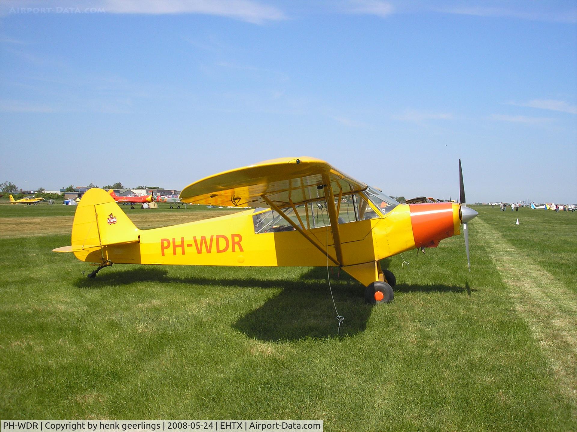 PH-WDR, 1954 Piper L-21B Super Cub (PA-18-135) C/N 18-3852, Texel Taildragger & Old Timer Fly-In