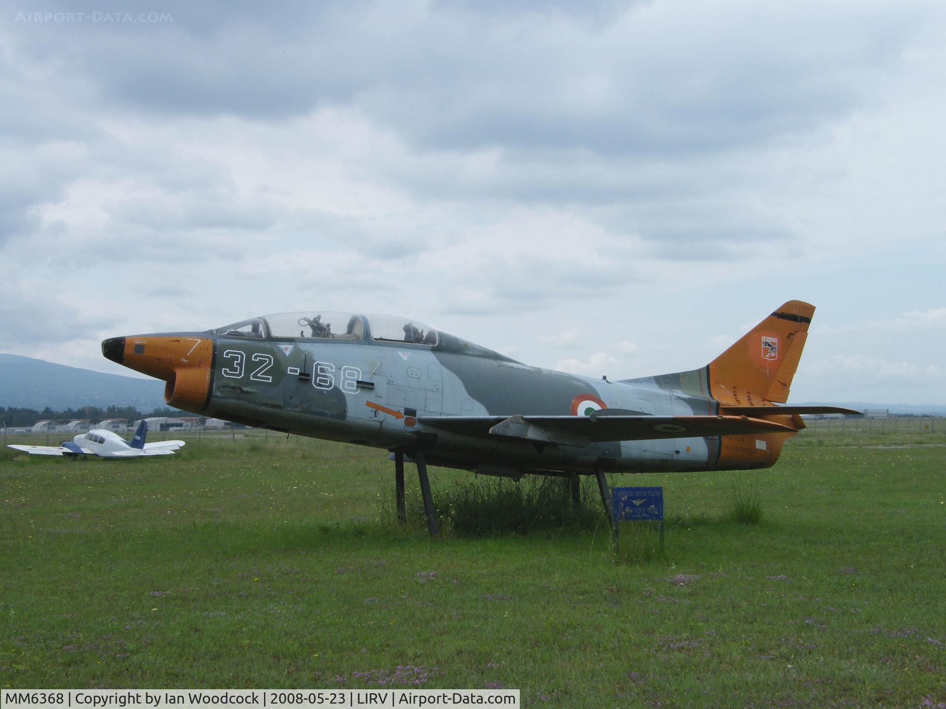 MM6368, Fiat G-91T/1 C/N 98, Fiat G-91T/Preserved/Viterbo (Next to Aero club)