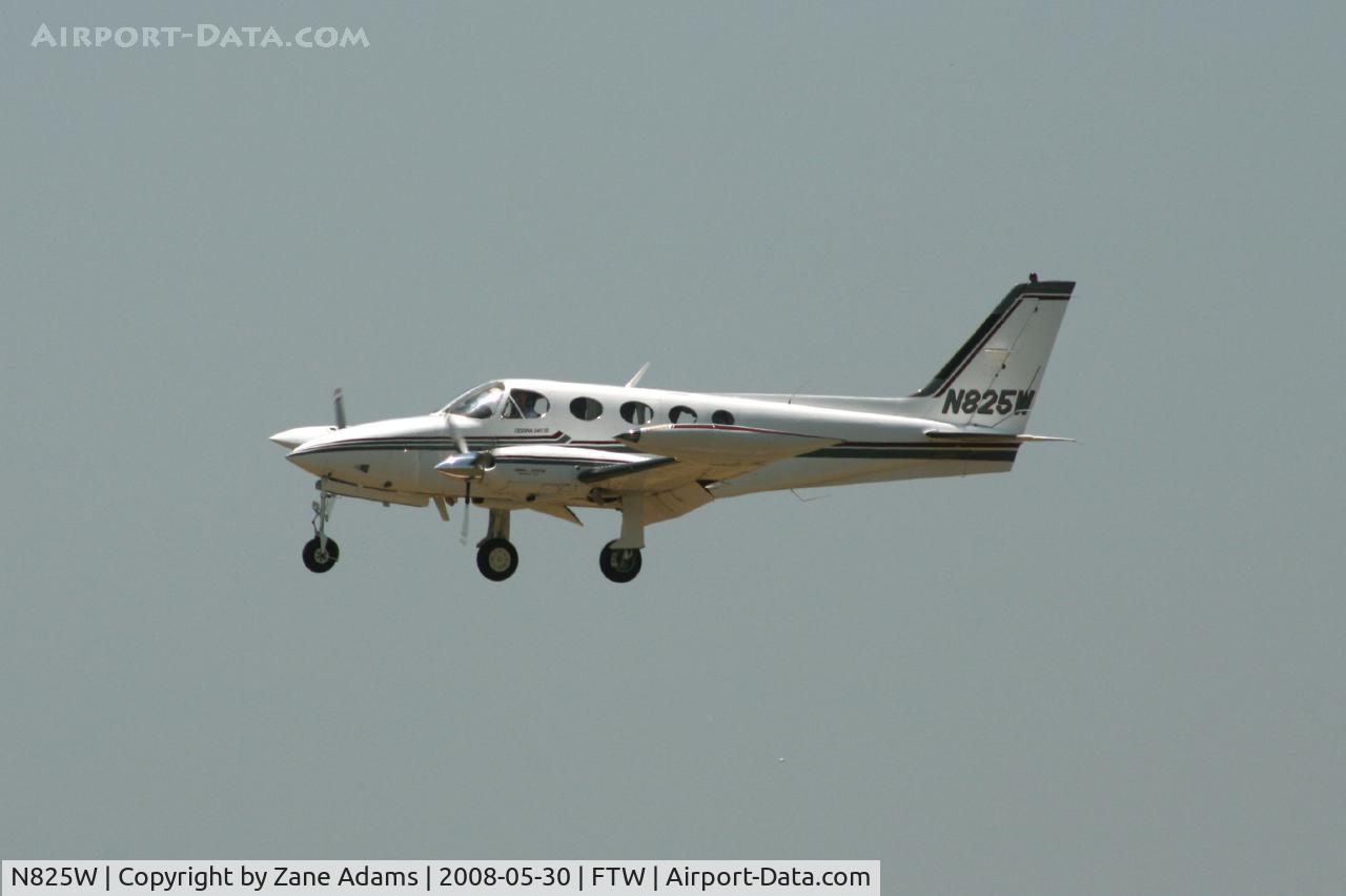 N825W, Cessna 340A C/N 340A0728, At Meacham Field