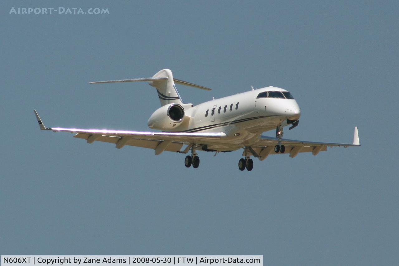 N606XT, 2005 Bombardier Challenger 300 (BD-100-1A10) C/N 20052, At Meacham Field