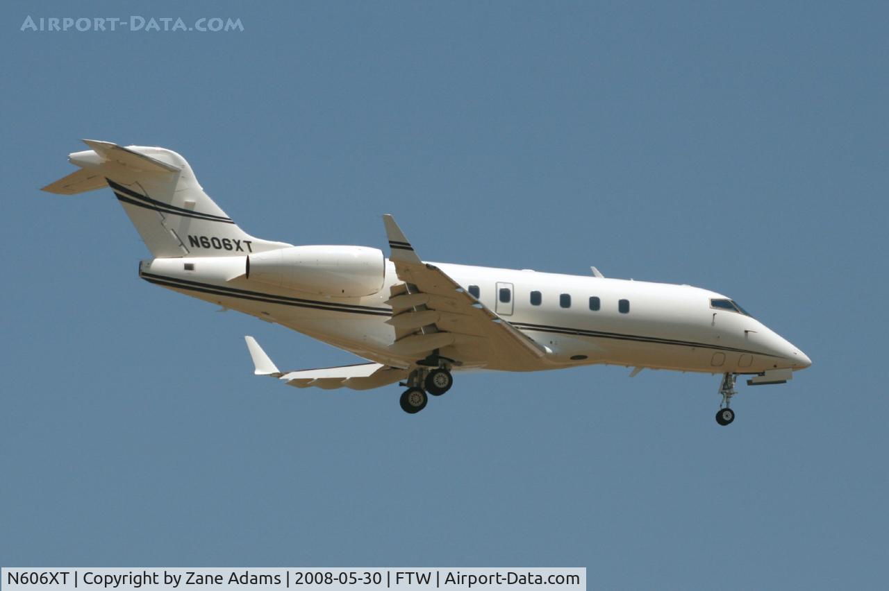 N606XT, 2005 Bombardier Challenger 300 (BD-100-1A10) C/N 20052, At Meacham Field
