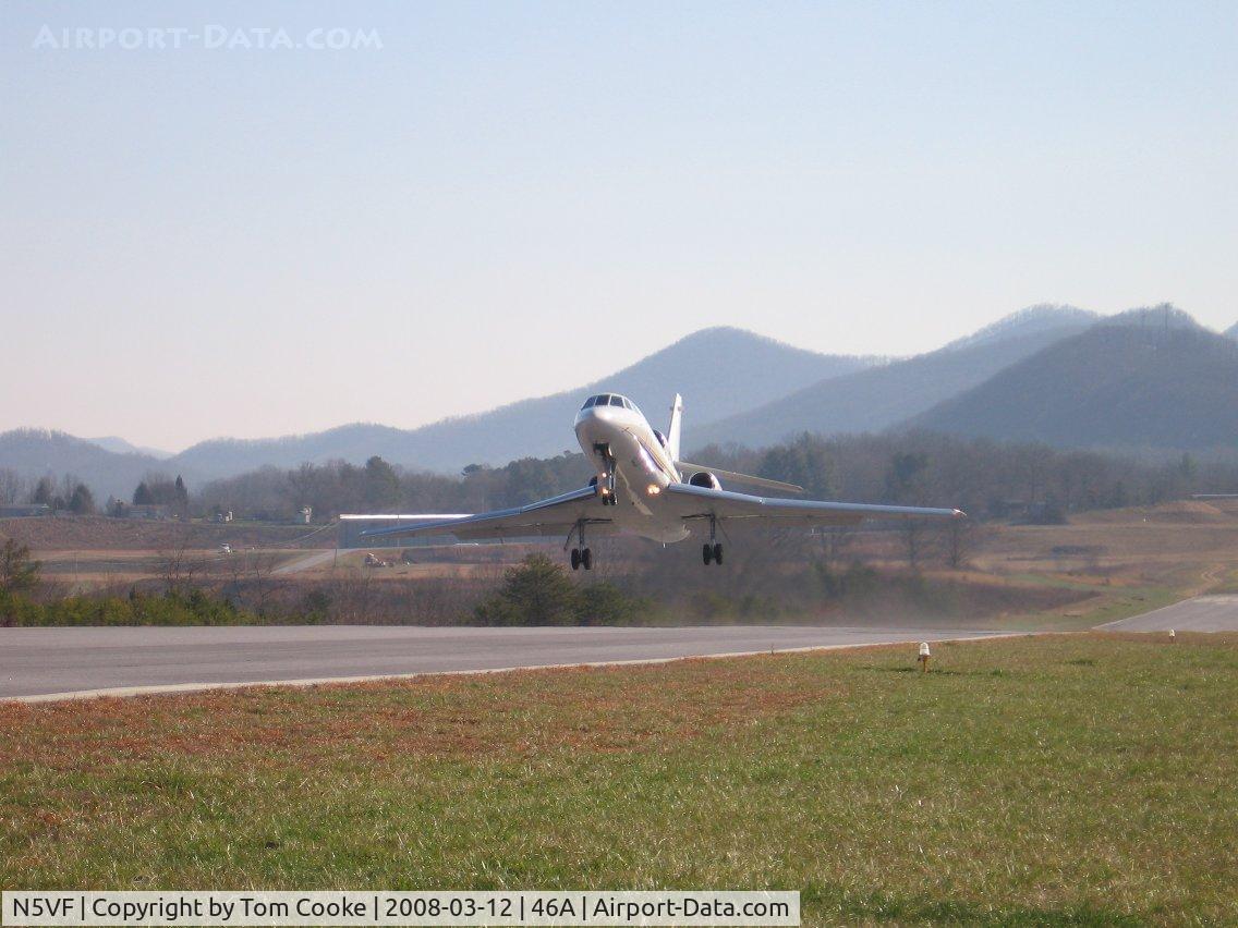 N5VF, 1986 Dassault-Breguet Falcon 50 C/N 166, managed a good photo at uncontrolled field