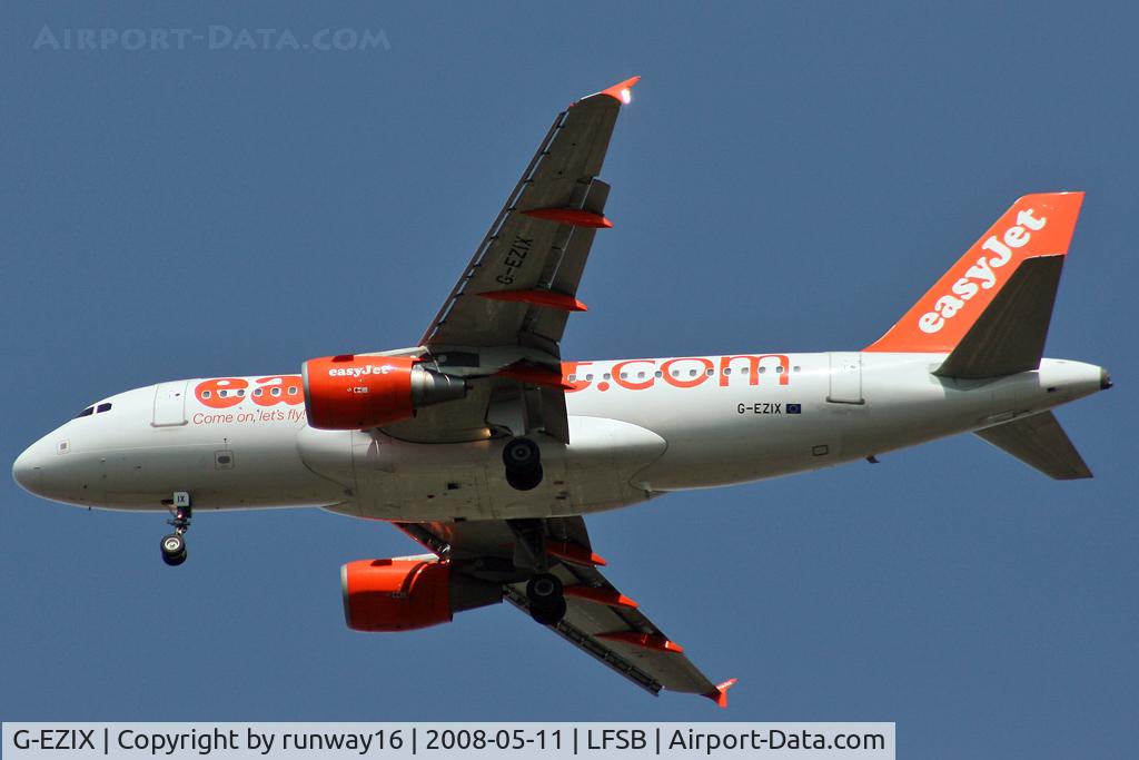 G-EZIX, 2005 Airbus A319-111 C/N 2605, landing on rwy 34