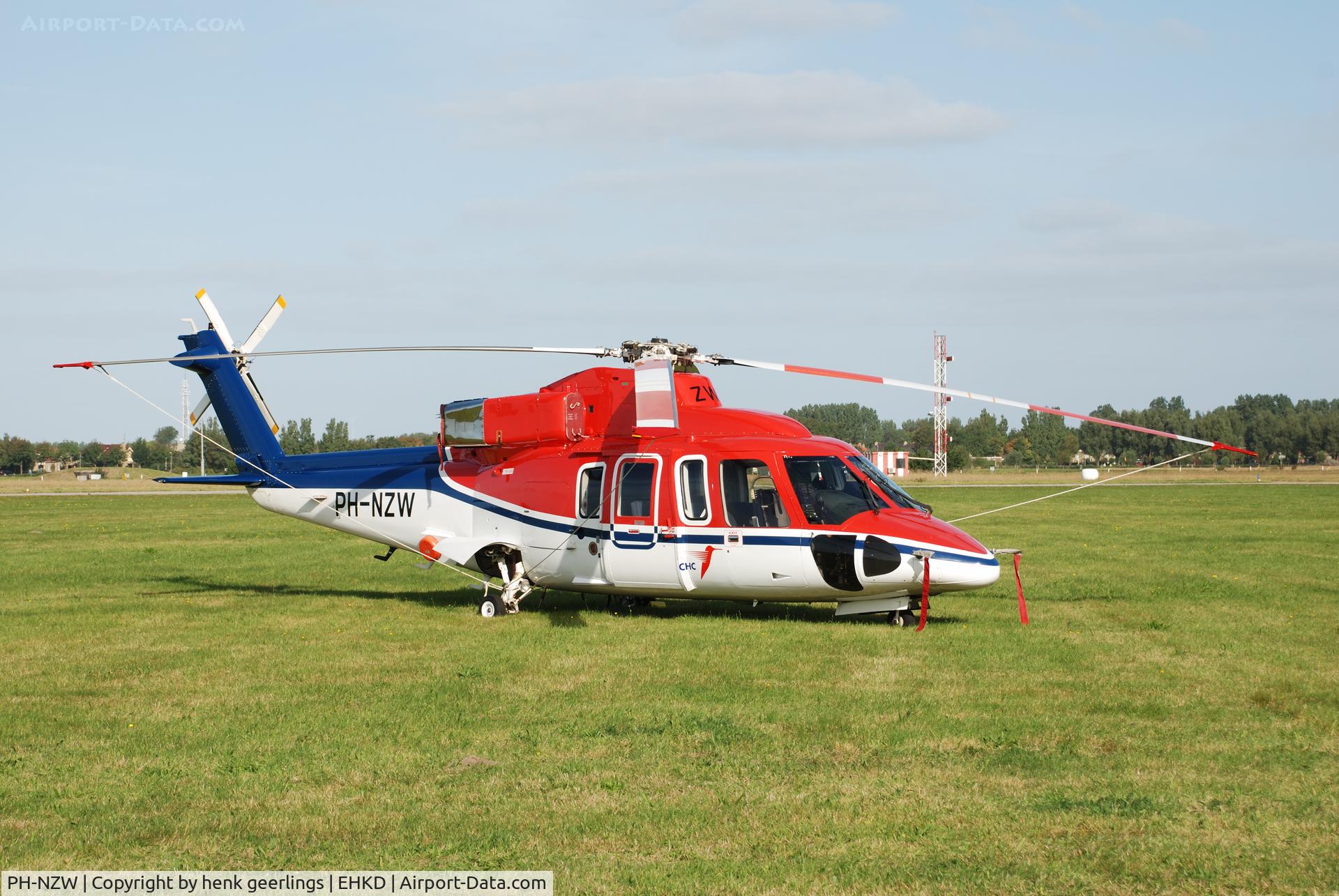 PH-NZW, 1991 Sikorsky S-76B C/N 760381, Heldair Maritime Air Show Den Helder Airport