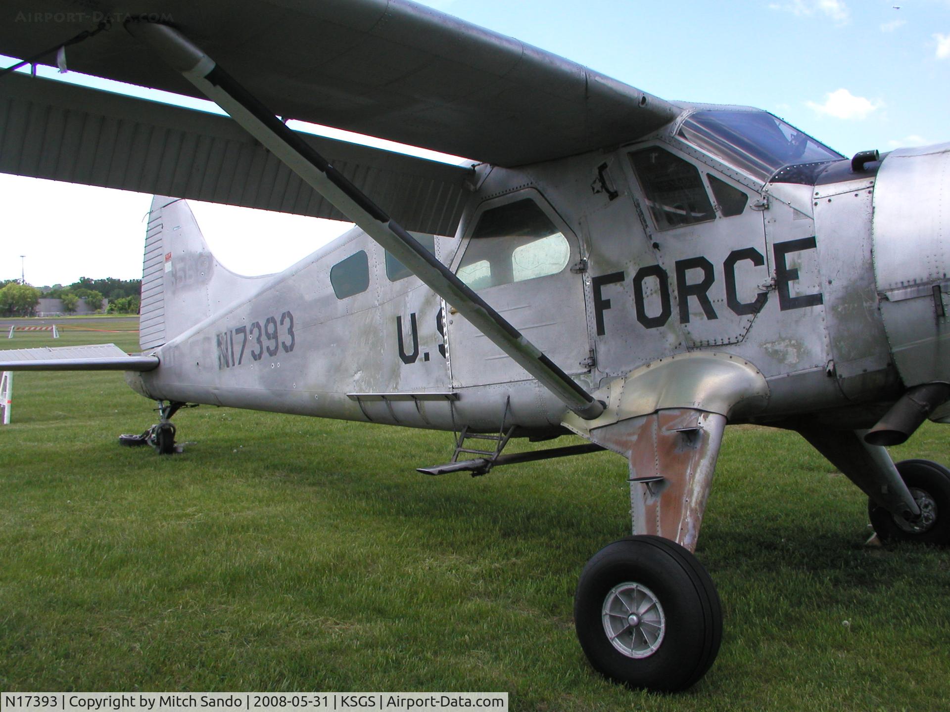 N17393, 1952 De Havilland Canada DHC-2 Beaver Mk.I (L20A) C/N 388/1192, Fleming Field Fly-In 2008.