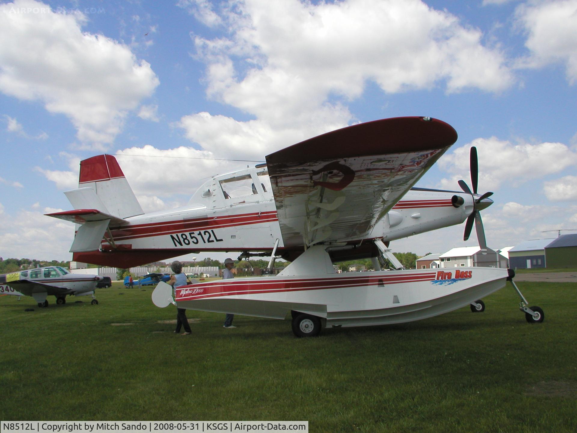 N8512L, 2004 Air Tractor Inc AT-802 C/N 802-0170, Fleming Field Fly-In 2008.