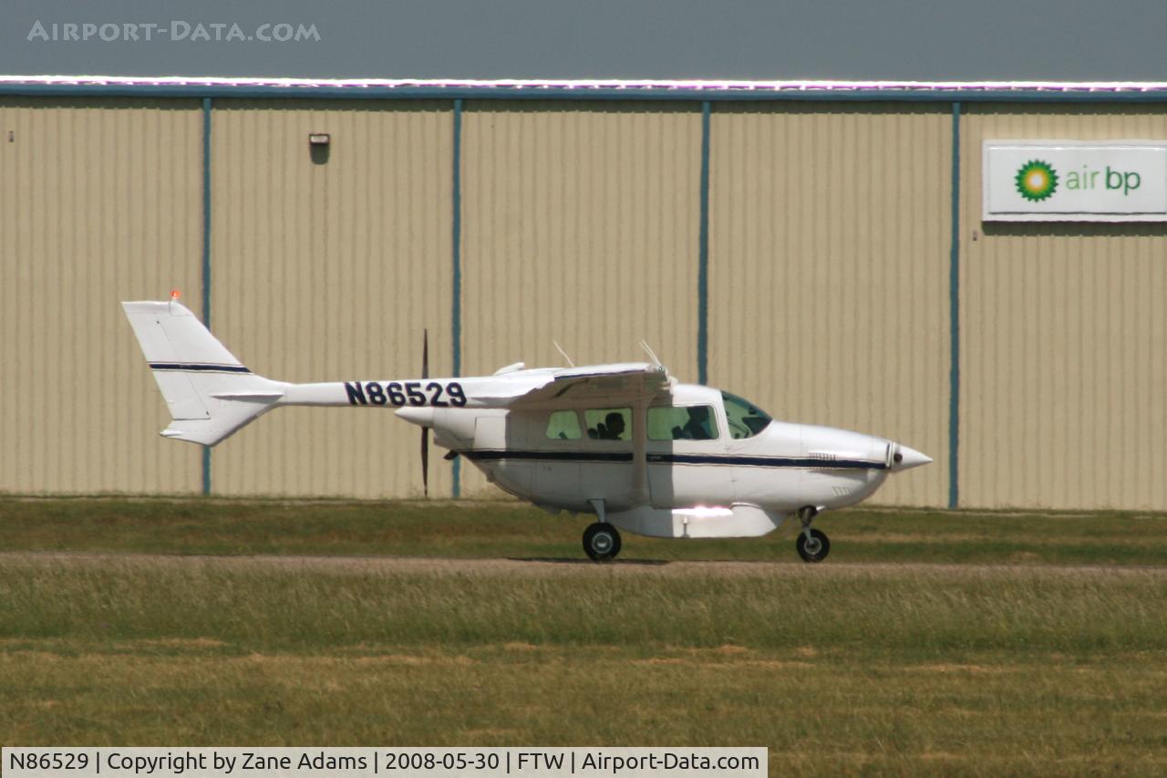 N86529, 1969 Cessna T337E C/N 33701223, At Meacham Field