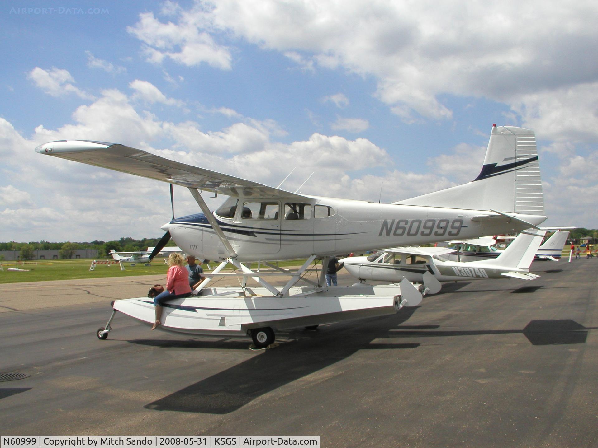N60999, 1980 Cessna A185F Skywagon 185 C/N 18504094, Fleming Field Fly-In 2008.