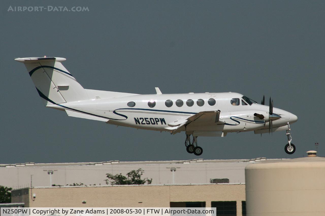N250PW, 1982 Beech B200 King Air C/N BB-1058, At Meacham Field