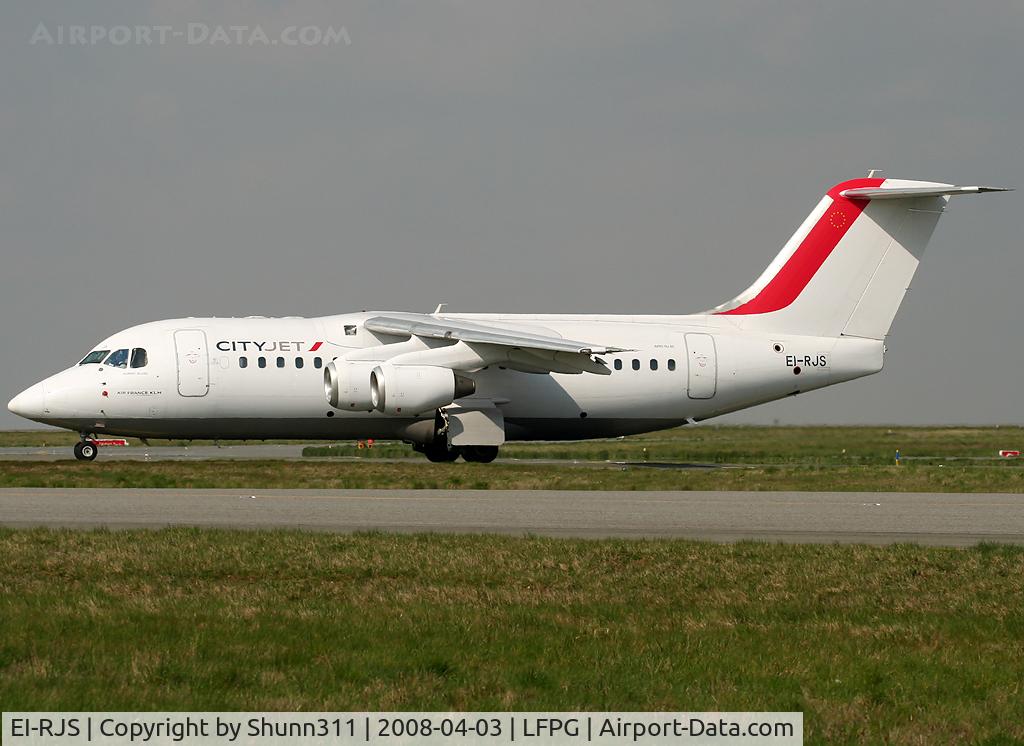 EI-RJS, 2000 British Aerospace Avro 146-RJ85A C/N E2365, Rolling for departure...