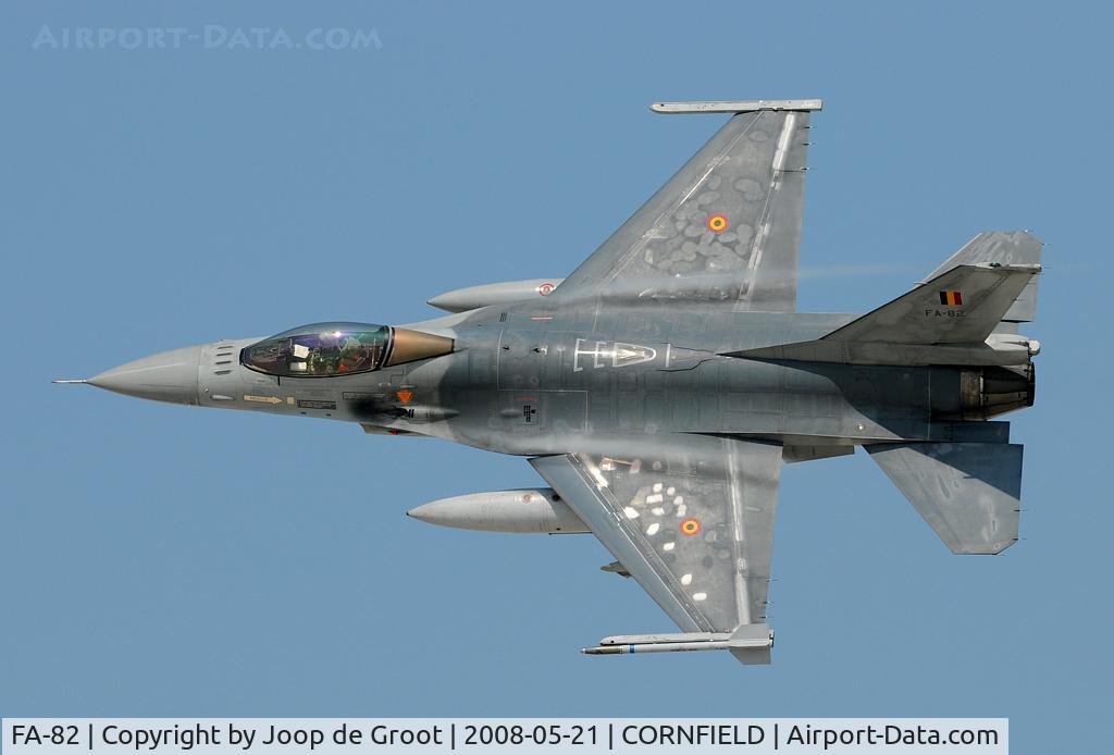 FA-82, SABCA F-16AM Fighting Falcon C/N 6H-82, After strafing one of the targets this F-16 shows it upper surface. Clearly visible is the paint job that has been done to the wings. A kind of new panther like camouflage...