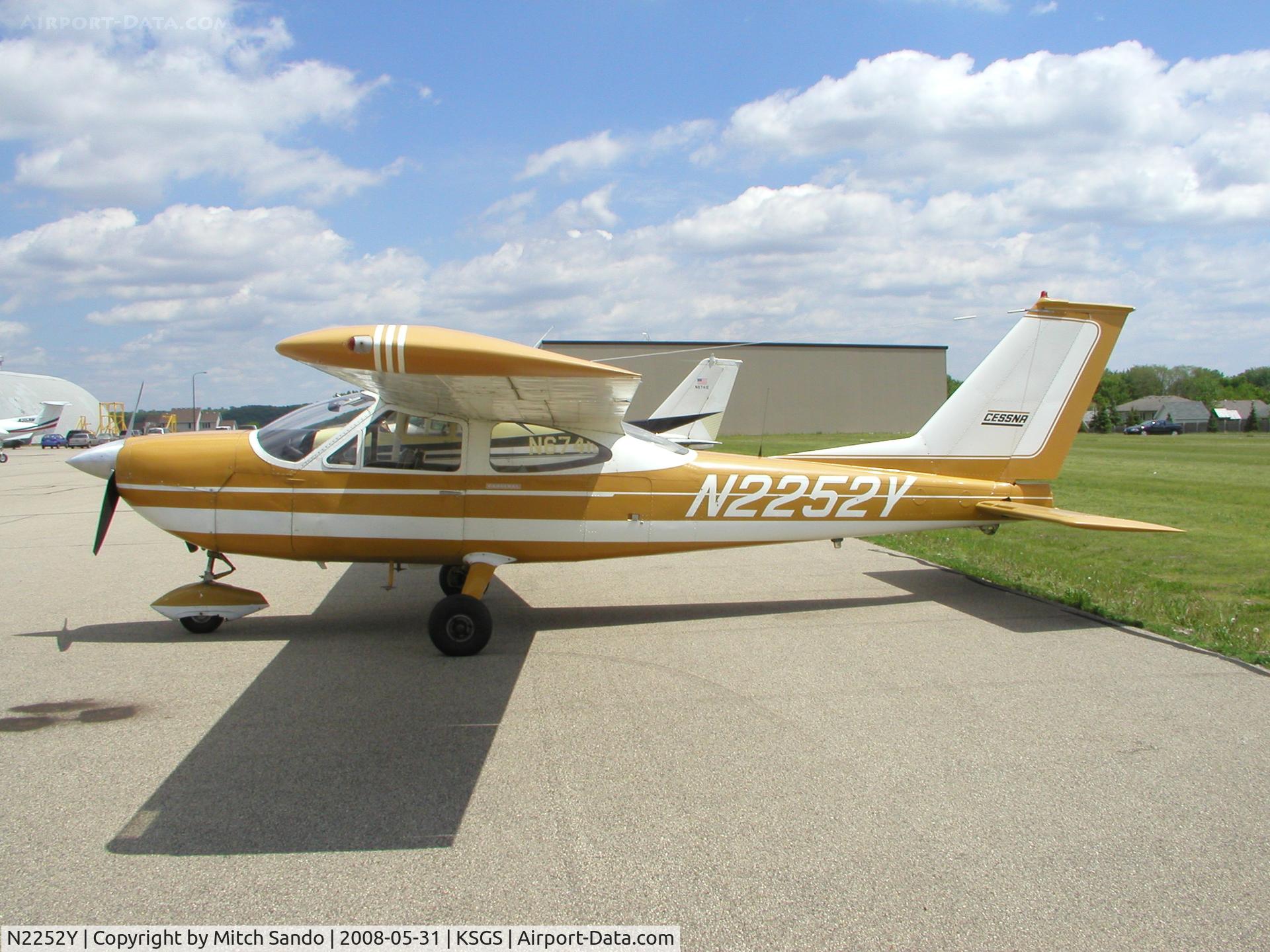 N2252Y, 1967 Cessna 177 Cardinal C/N 17700052, Fleming Field Fly-In 2008.