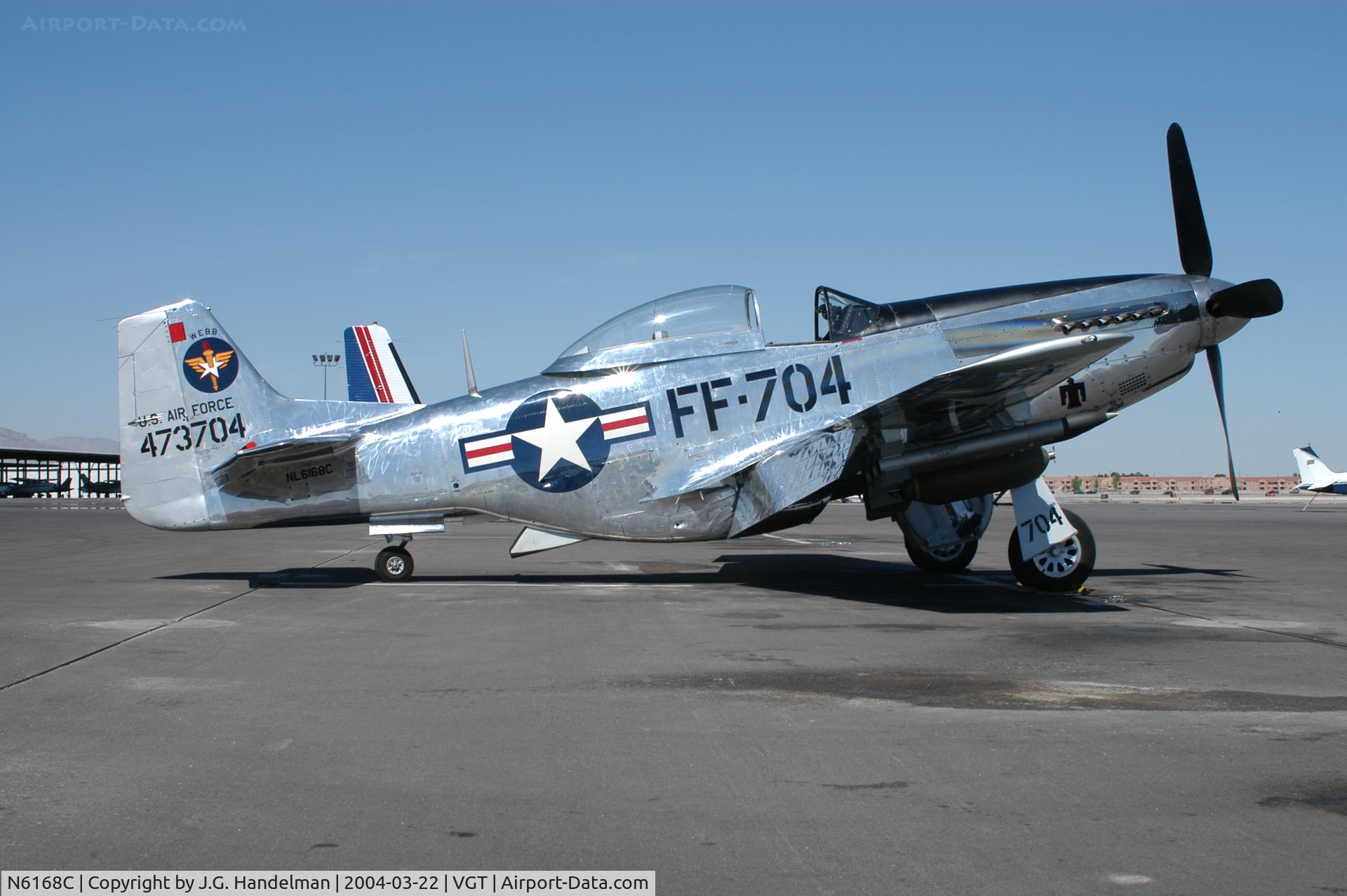 N6168C, 1944 North American P-51D Mustang C/N 44-73704, waiting for pilot