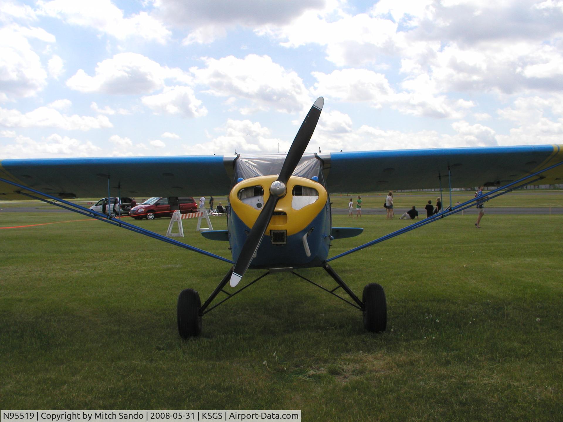 N95519, 1946 Taylorcraft BCS12D-4-85 C/N 7819, Fleming Field Fly-In 2008.
