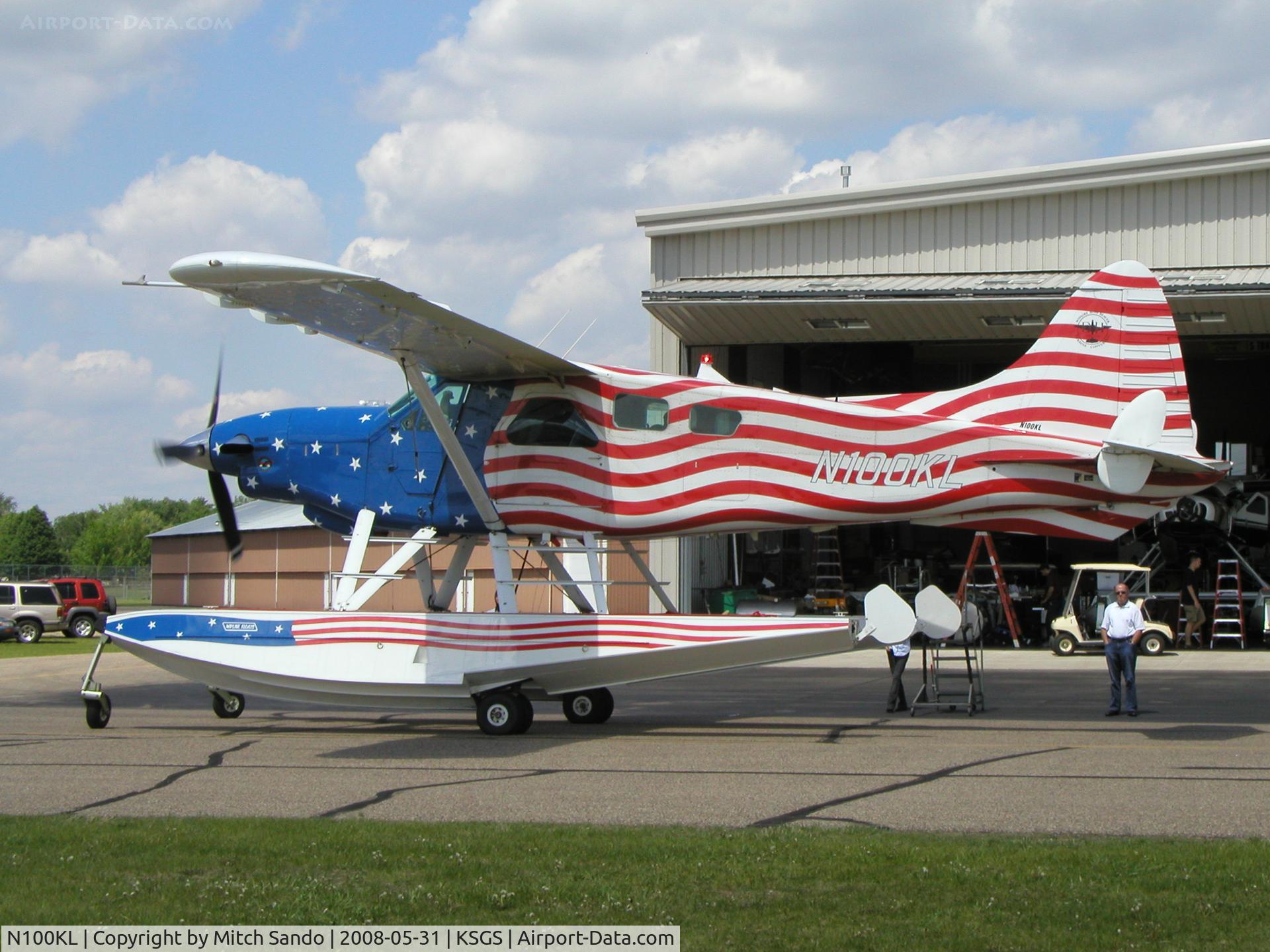 N100KL, 1955 De Havilland Canada DHC-2 Beaver Mk.1 (L20A) C/N 758 (1483), Fleming Field Fly-In 2008.