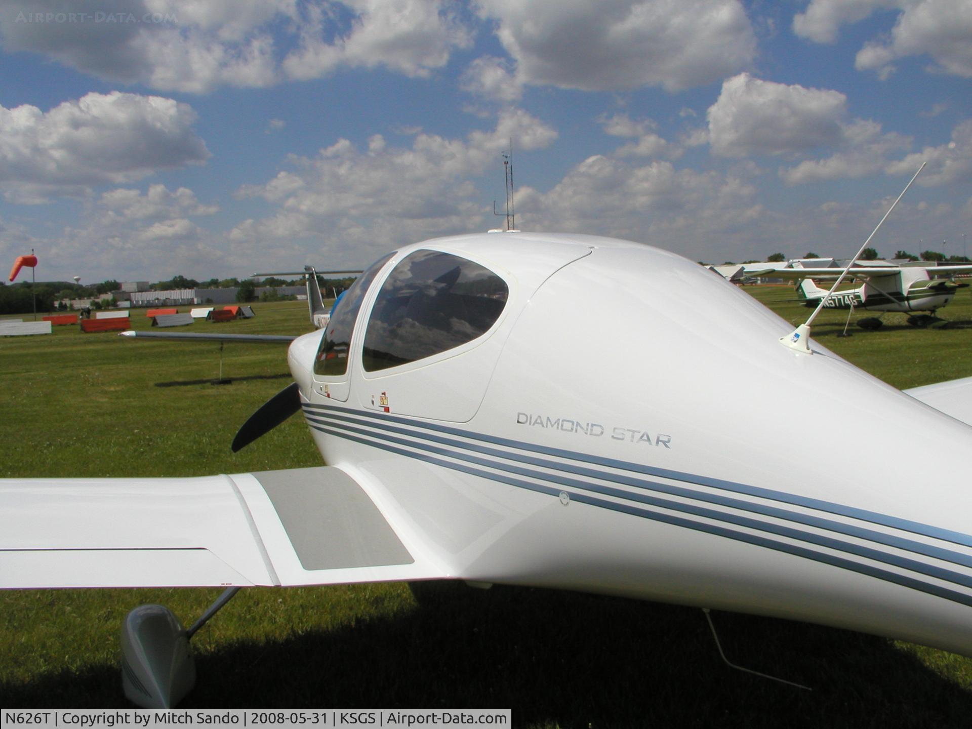 N626T, 2005 Diamond DA-40 Diamond Star C/N 40.544, Fleming Field Fly-In 2008.