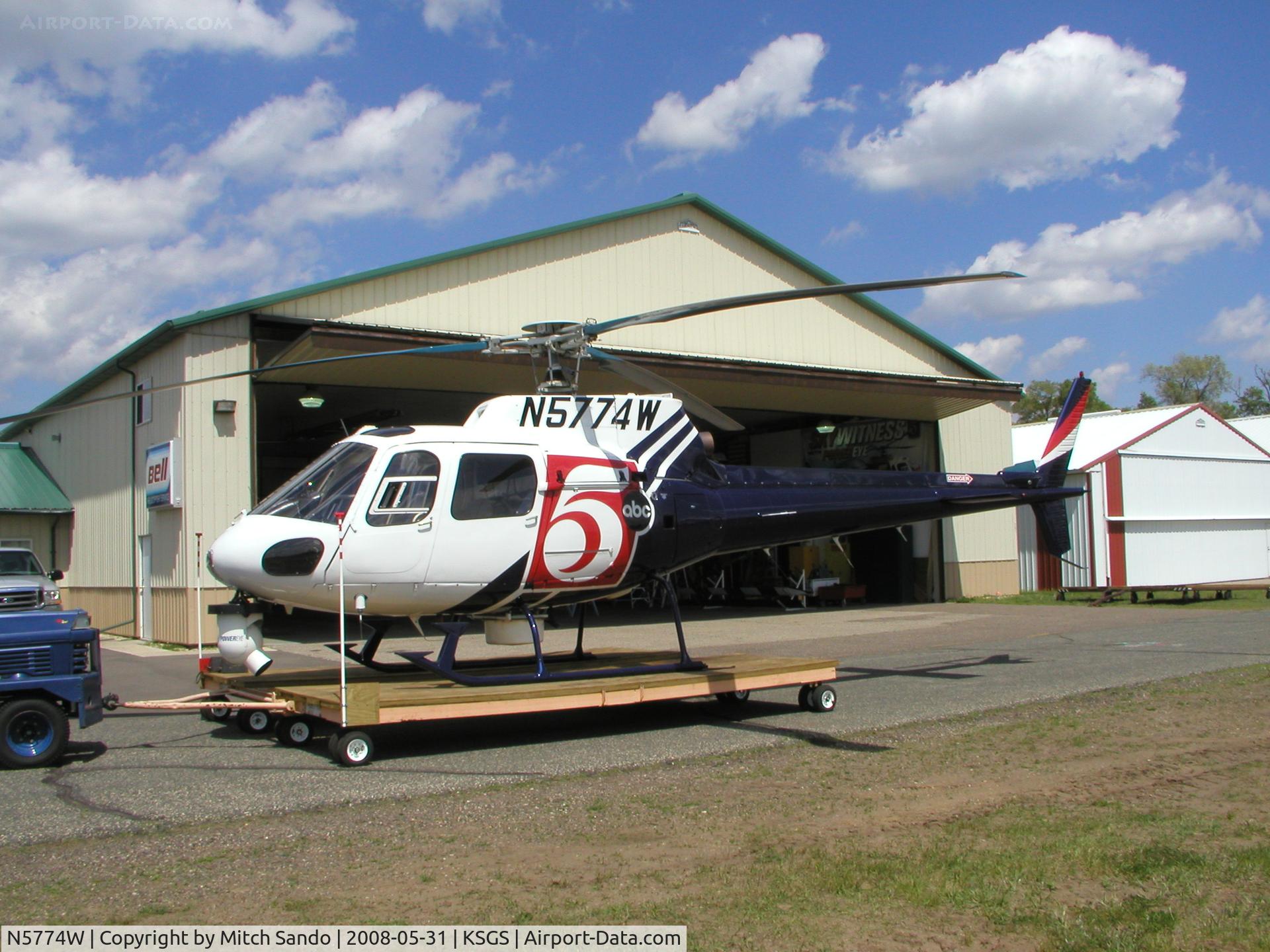 N5774W, 1980 Aerospatiale AS-350D AStar C/N 1390, Fleming Field Fly-In 2008.