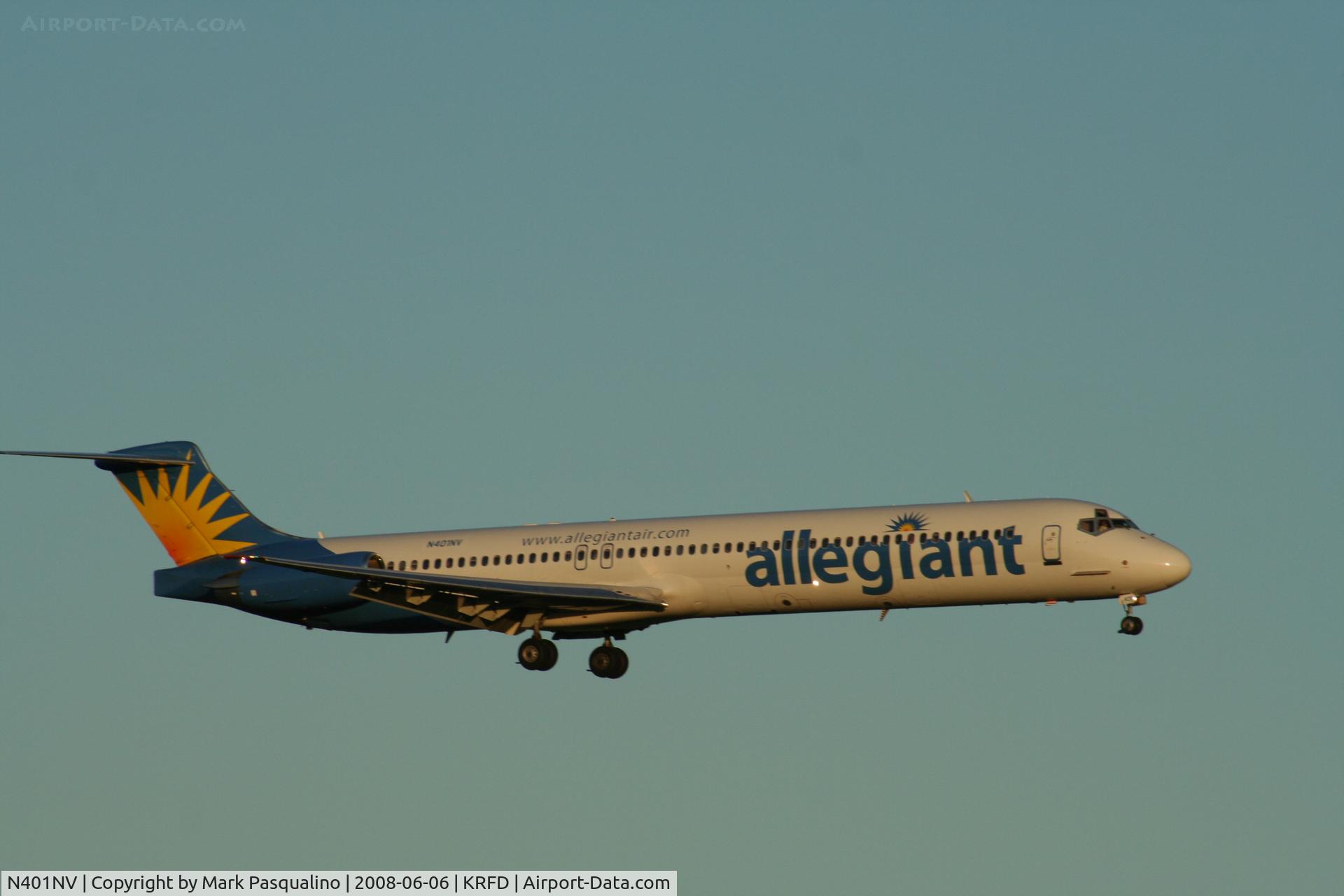N401NV, 1989 McDonnell Douglas MD-88 C/N 49761, MD-88
