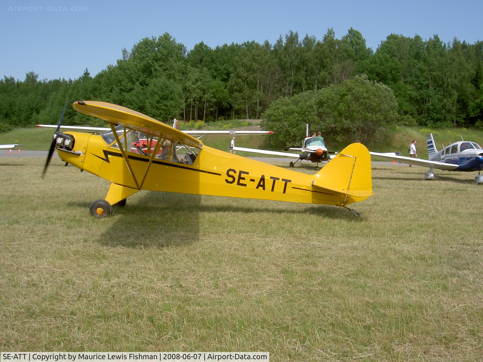SE-ATT, 1944 Piper J3C-65 Cub Cub C/N 11979, Piper Lill Cub