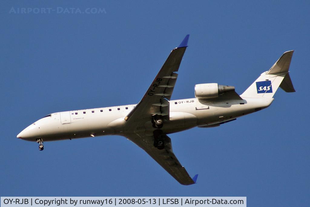 OY-RJB, 2000 Canadair CRJ-200LR (CL-600-2B19) C/N 7419, landing on rwy 34