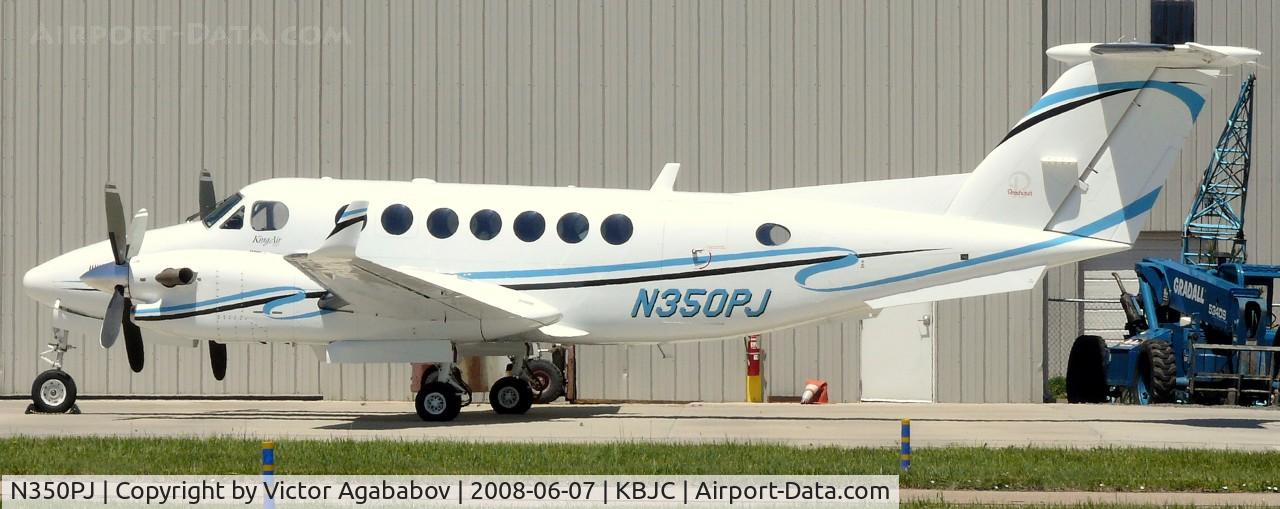 N350PJ, Raytheon Aircraft Company B300 C/N FL-384, Ar JeffCo Open House.