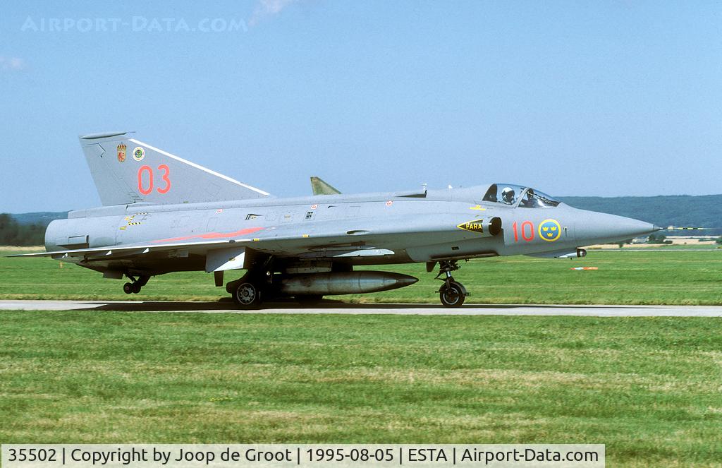 35502, 1967 Saab J-35J Draken C/N 35-502, The last time the Draken was seen in great numbers was during the Angelholm open house in 1995. Shortly afterwards the J35 was withdrawn.