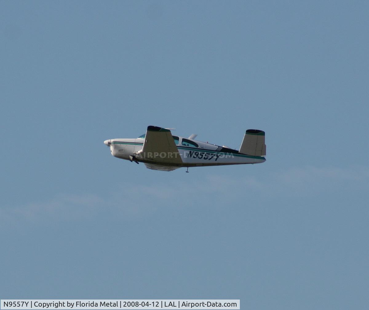 N9557Y, 1962 Beech P35 Bonanza C/N D-7030, Beech P35 Bonanza