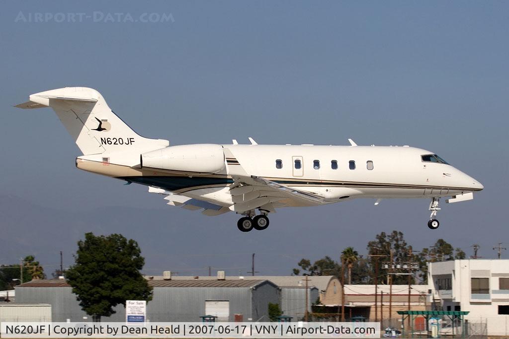 N620JF, 2005 Bombardier Challenger 300 (BD-100-1A10) C/N 20059, Shearwater Air II LLC Bombardier BD-100-1A10 Challenger 300 landing RWY 16R.