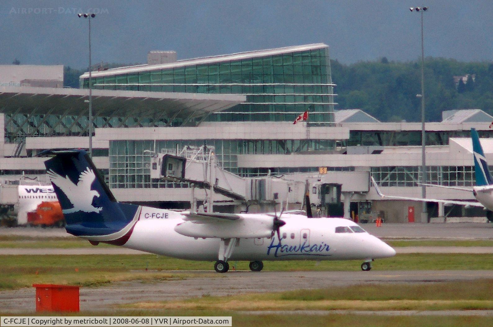 C-FCJE, 1989 De Havilland Canada DHC-8-102 Dash 8 C/N 165, Arriving in YVR