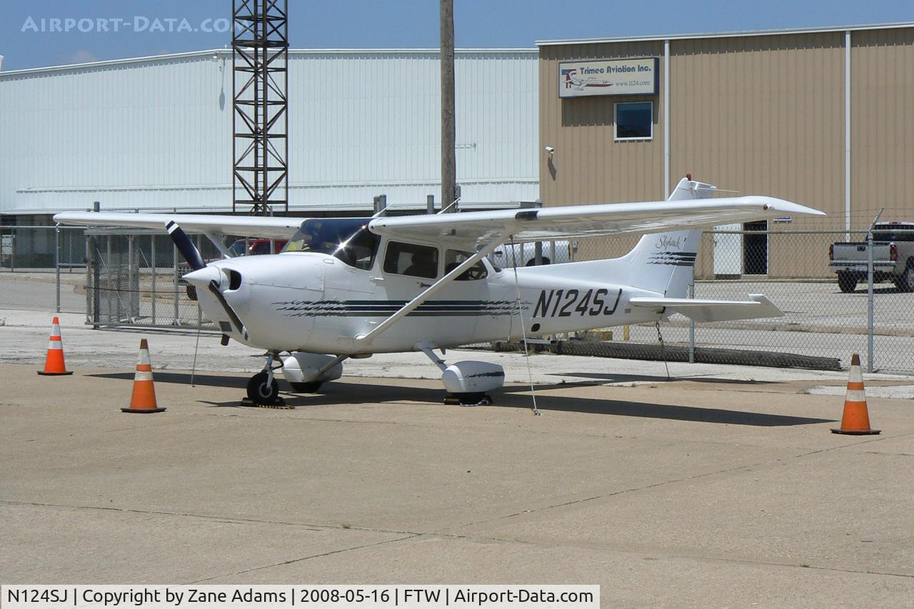 N124SJ, 1997 Cessna 172R C/N 17280225, At Meacham Field