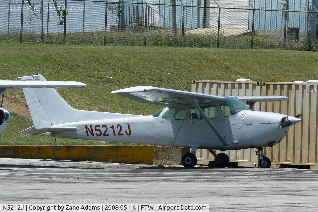 N5212J, 1980 Cessna 172N C/N 17273733, At Meacham Field