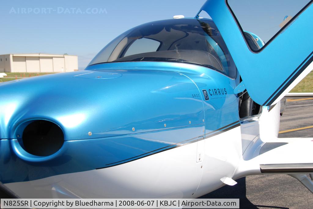N825SR, 2007 Cirrus SR22 G3X C/N 2618, Parked on Display at Rocky Mountain Metro Airport OPEN HOUSE.
