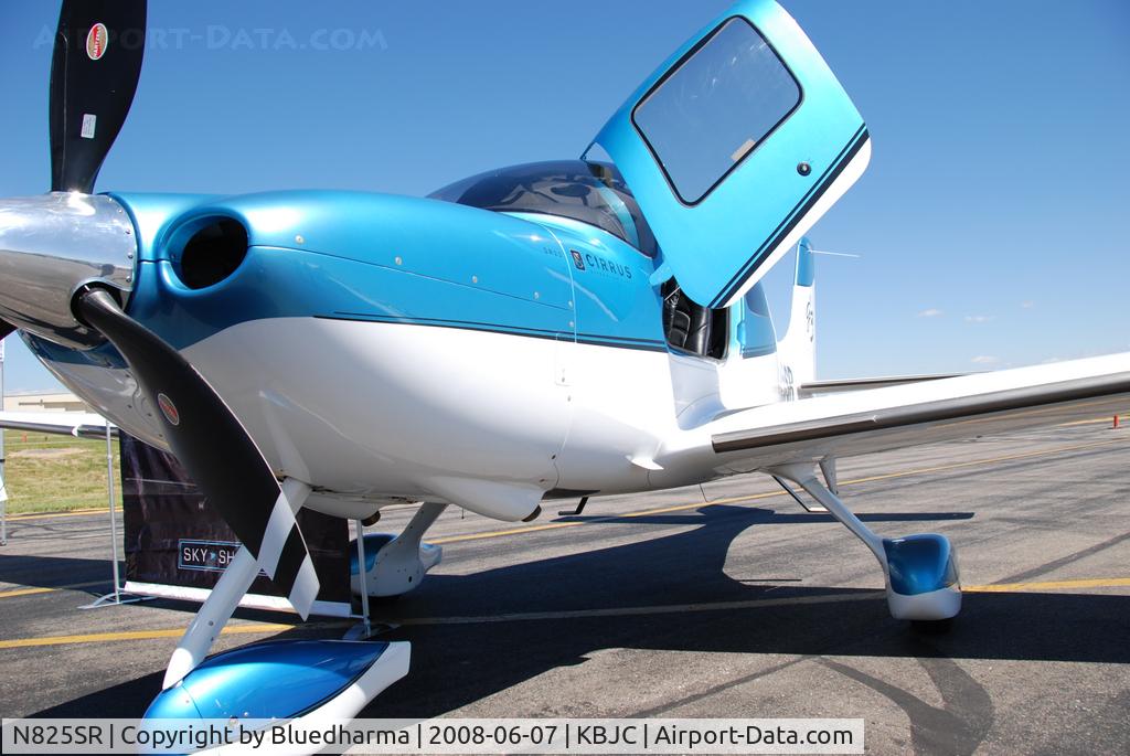 N825SR, 2007 Cirrus SR22 G3X C/N 2618, Parked on Display at Rocky Mountain Metro Airport OPEN HOUSE.