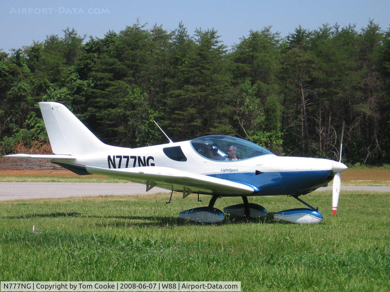 N777NG, 2007 CZAW SportCruiser C/N 07SC059, fixin' to taxi
