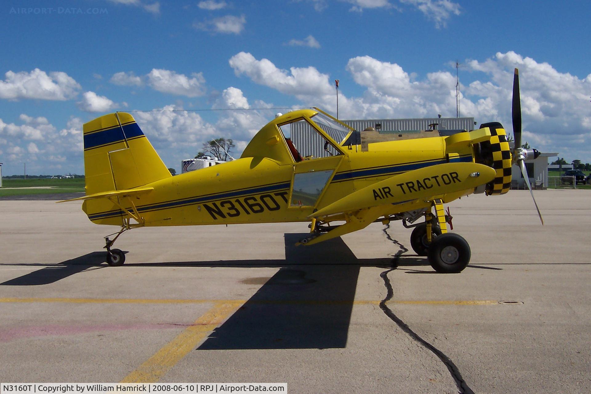 N3160T, 1983 Air Tractor Inc AT-301 C/N 301-0478, Sitting on Ramp at Rochelle