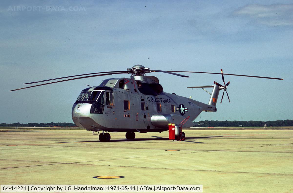 64-14221, Sikorsky CH-3E Jolly Green Giant C/N 61-254, CH-3E of 1st Helo Sqdn @ Andrews AFB MD 0n May 11, 1971