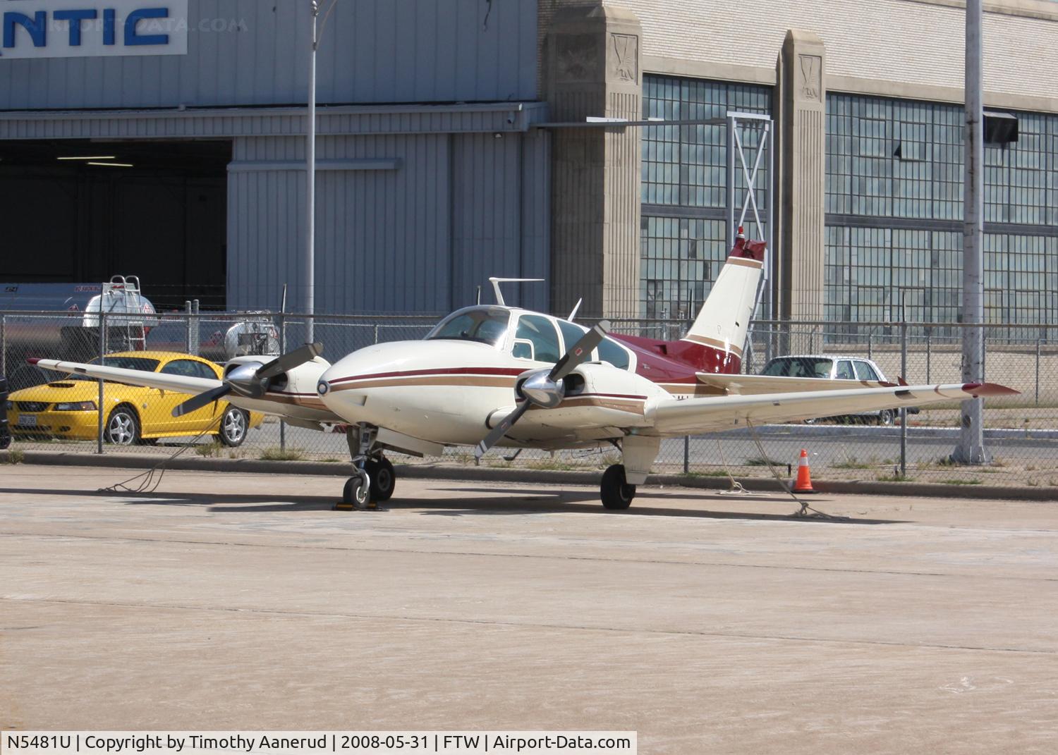 N5481U, 1967 Beech C55 Baron (95-C55) C/N TE-420, Parked at Fort Worth Meacham