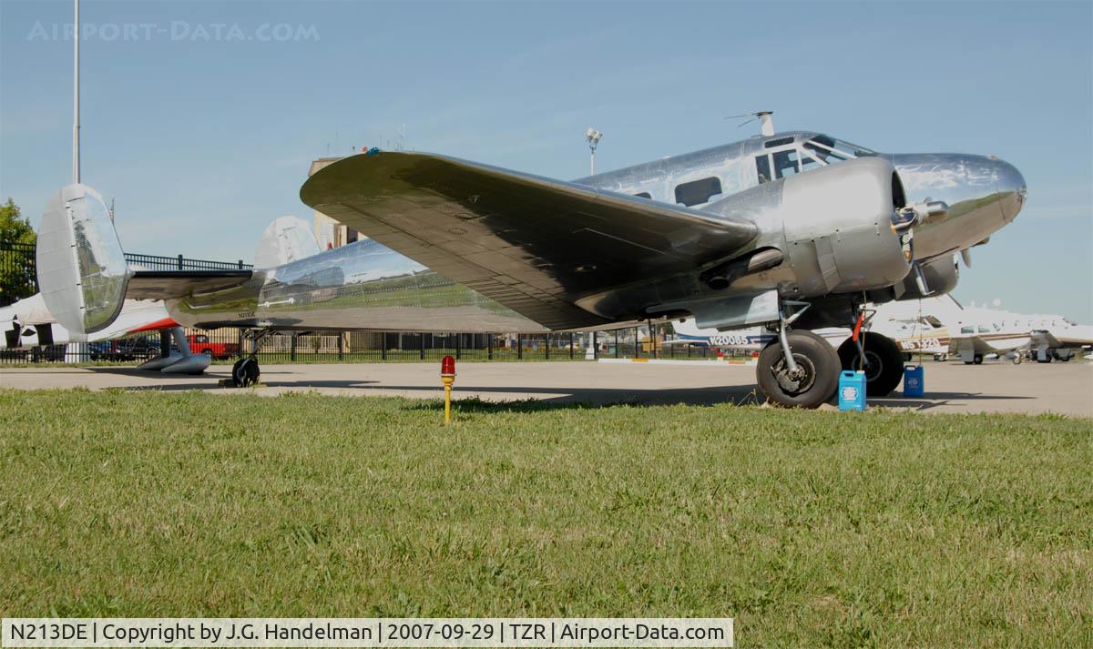 N213DE, 1942 Beech C-45H Expeditor C/N AF-392, on ramp at Bolton Field OH