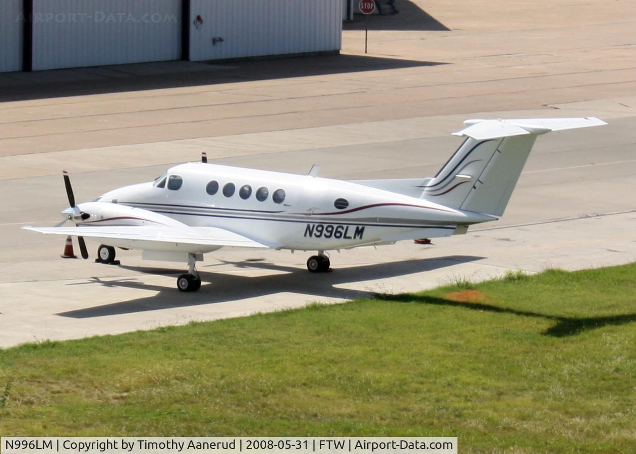 N996LM, 1976 Beech 200 King Air C/N BB-157, Parked at Fort Worth Meacham, from Huey flyby