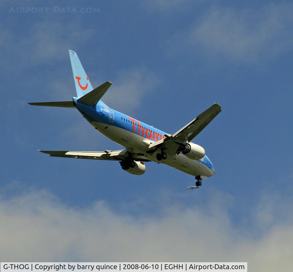 G-THOG, 1997 Boeing 737-31S C/N 29057, ON SHORT FINALS