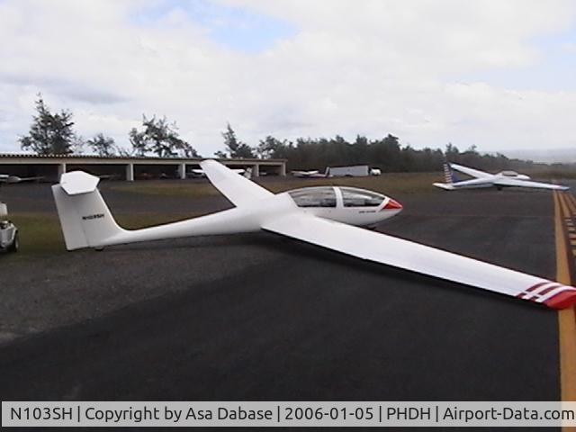 N103SH, 1986 Grob G-103A Twin II Acro C/N 34051-K-281, Flying at Dillingham Airfield, Hawaii