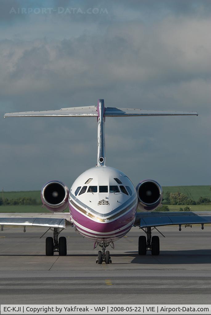 EC-KJI, 1990 McDonnell Douglas MD-87 (DC-9-87) C/N 49836, Pronair MD87