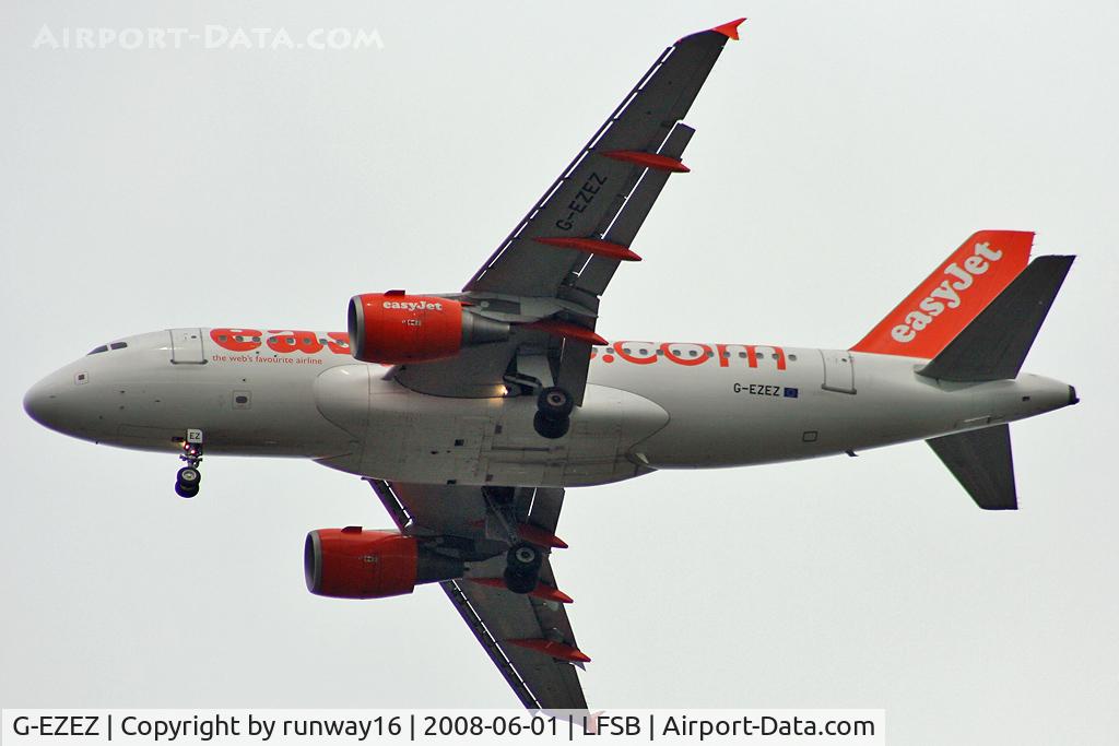 G-EZEZ, 2004 Airbus A319-111 C/N 2360, easyJet landing on rwy 34