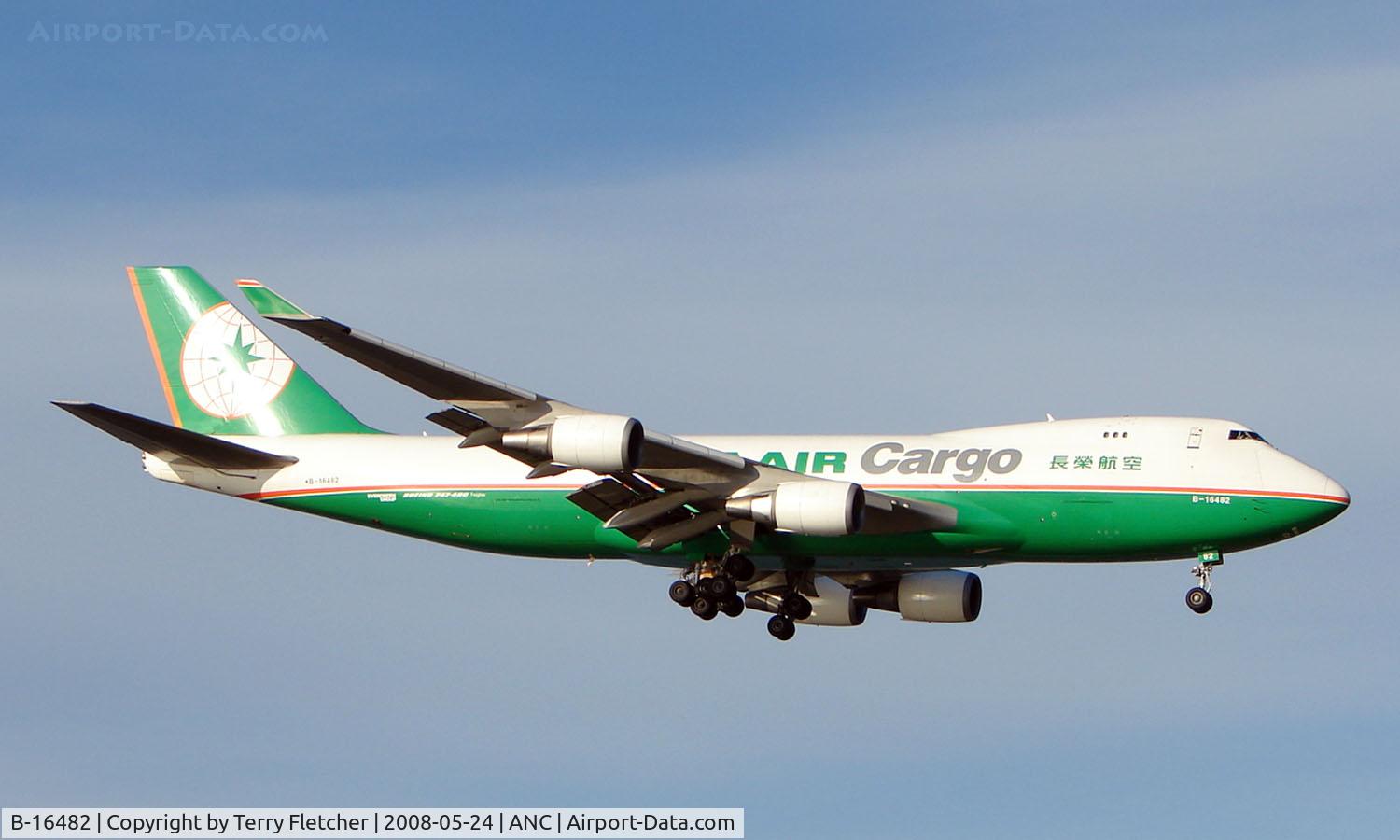 B-16482, 2001 Boeing 747-45EF (SCD) C/N 30608, Eva Air B747 Freighter about to land at Anchorage