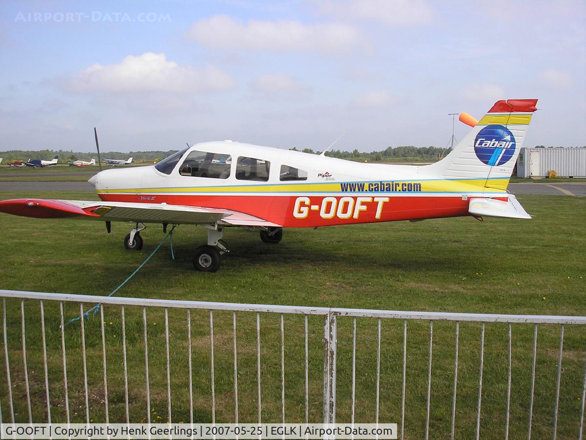 G-OOFT, 2000 Piper PA-28-161 C/N 2842083, Blackbushe Airport
