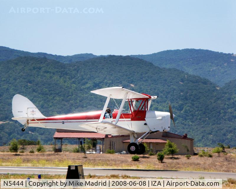 N5444, 1935 De Havilland DH-82A Tiger Moth II Tiger Moth II C/N 3312, Landing Santa Ynez