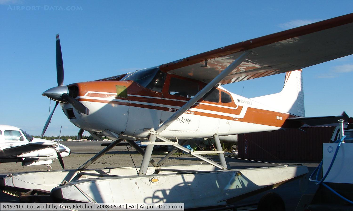 N1931Q, 1977 Cessna A185F Skywagon 185 C/N 18503504, Cessna 185F of Bettles Air at Fairbanks West ramp