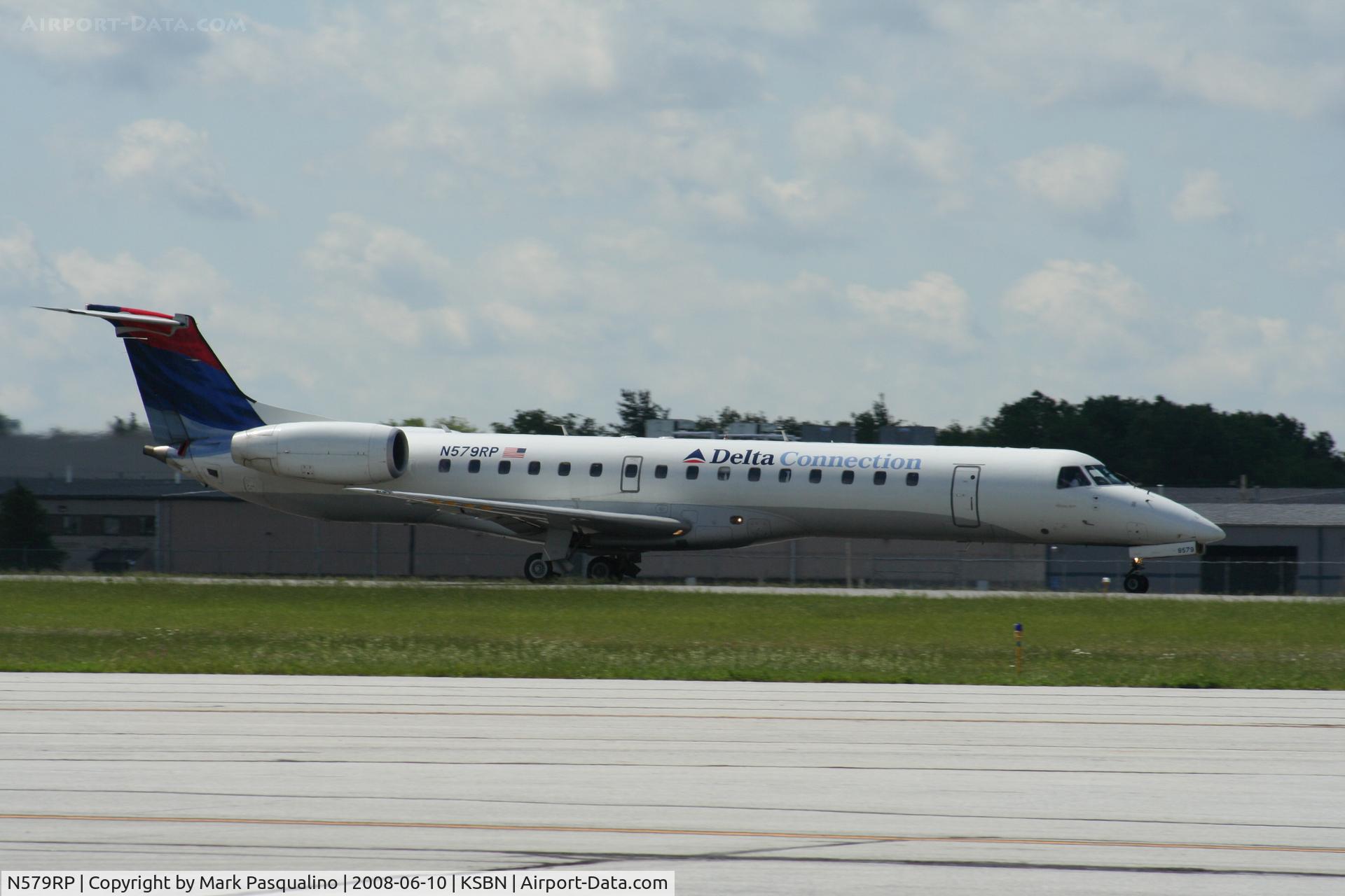 N579RP, 2004 Embraer ERJ-145LR (EMB-145LR) C/N 14500871, EMB-145LR