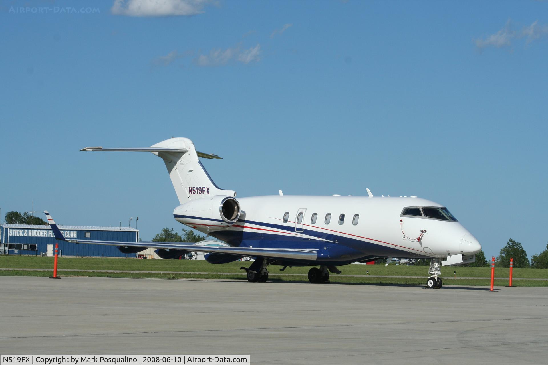 N519FX, 2005 Bombardier Challenger 300 (BD-100-1A10) C/N 20055, BD-100-1A10